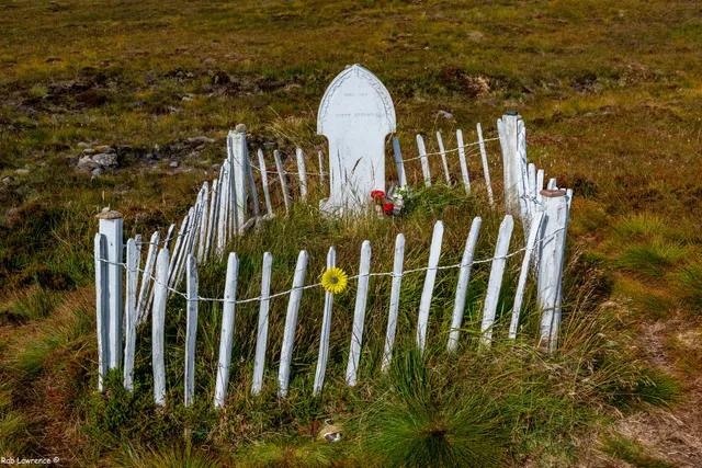 Betty Corrigall’s Grave : Hoy