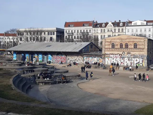 Black Light Mini Golf Berlin