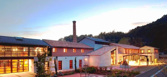 Terra Rossa House Architectural Ceramics
