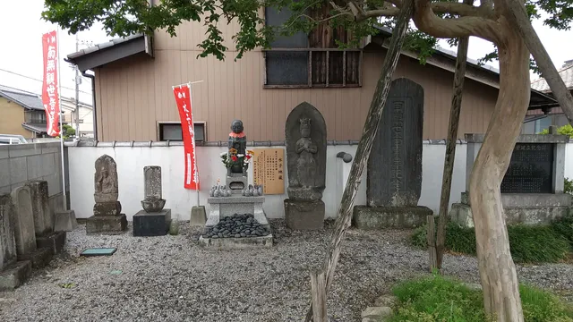photo-1