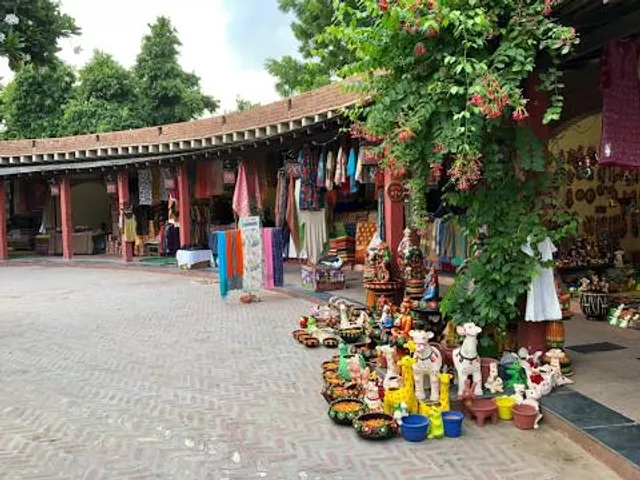 Dilli Haat INA