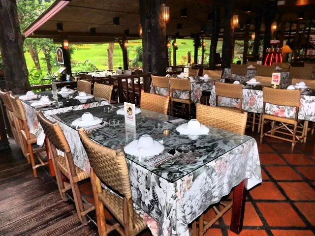 Pong Yaeng Ang Doi Restaurant