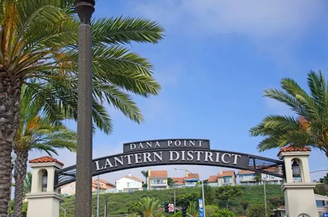 Dana Point Lantern District Sign
