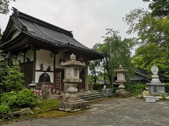 Yoosan Choraku Temple