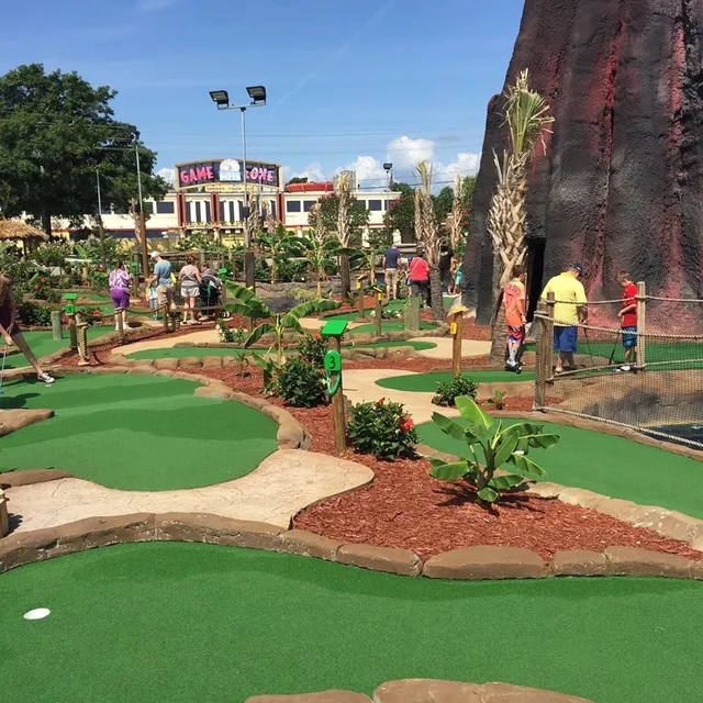 Aloha Mini Golf