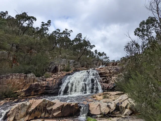 Zumsteins Picnic Area And Fish Falls