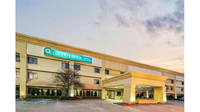 La Quinta Inn & Suites by Wyndham Baton Rouge Siegen Lane