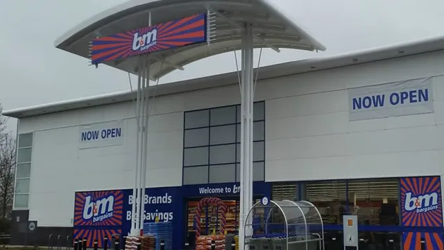 B&M Store