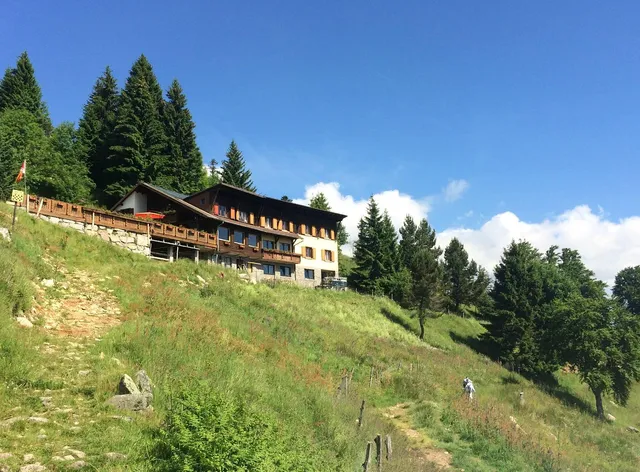 Inn and B & B "The Schallern"