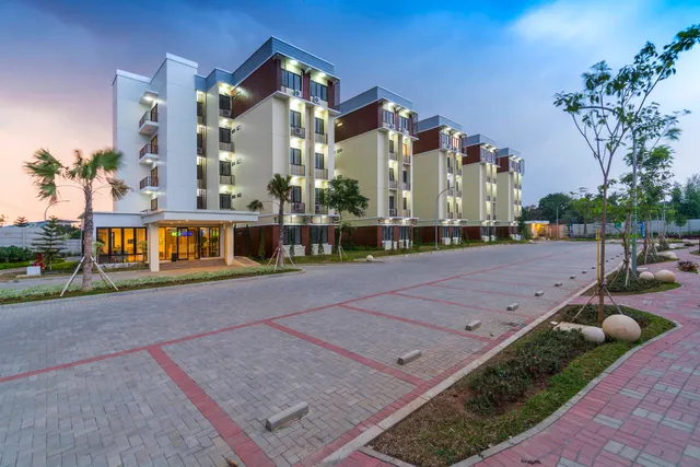 Golden Knight Suites | EcoHome Apartment