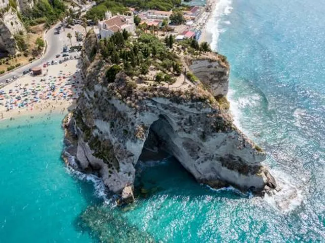 Santuario di Santa Maria dell'Isola di Tropea