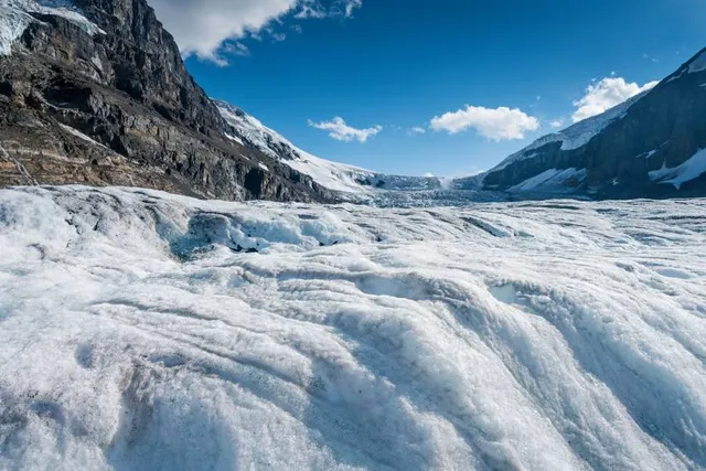 Toe of the Athabasca Glacier Trailhead