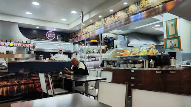 Meia Banana - Snack-Bar, Lda.