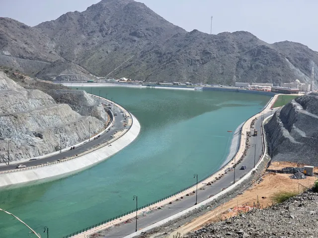 Al Hefaiyah Lake