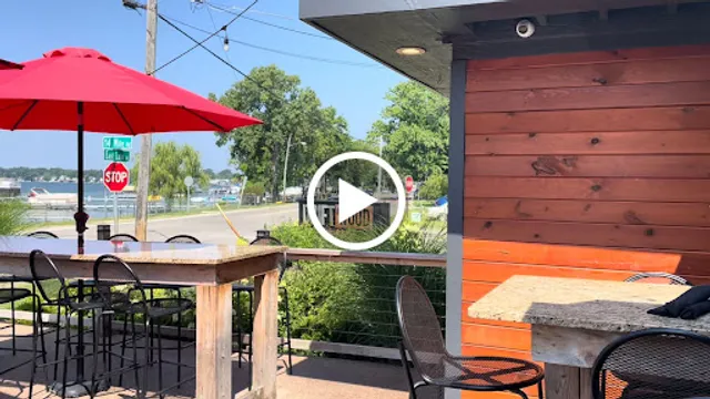 Driftwood Bar & Grill