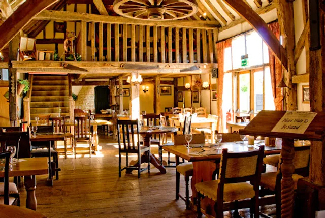 The Oak Barn Bar & Restaurant