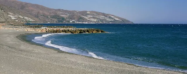 Playa La Mamola