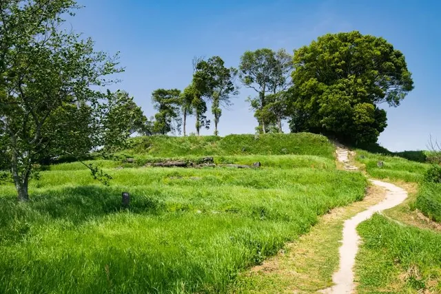 Tsukuriyama Ancient Burial Mound