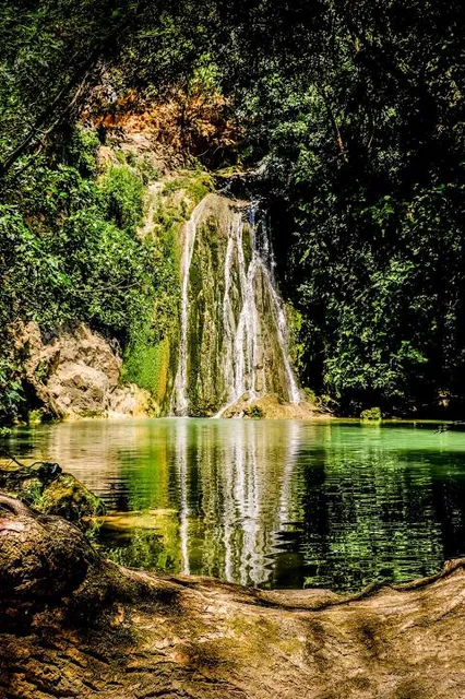Grottes Et Cascades Des Carmes Barjols
