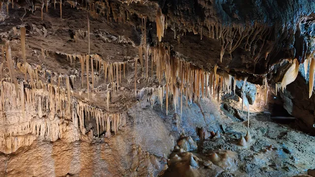 Treak Cliff Cavern