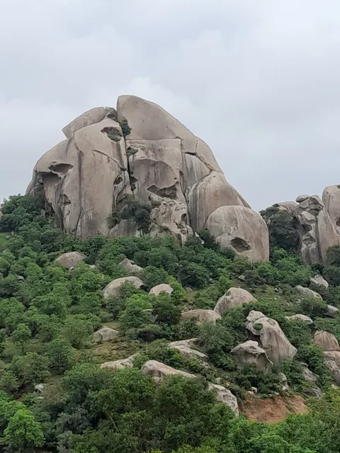 Maneknath Temple - Lotol