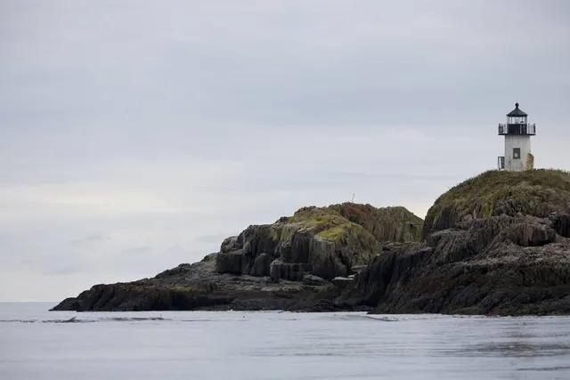 Ikemajima Lighthouse