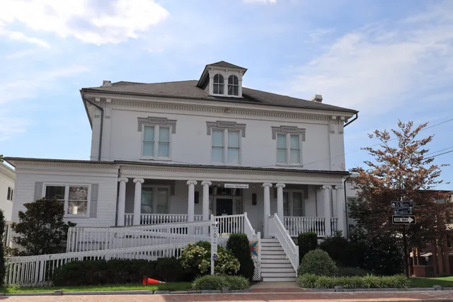 Virginia Quilt Museum