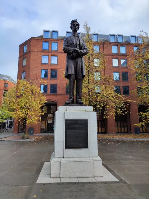 Abraham Lincoln Statue
