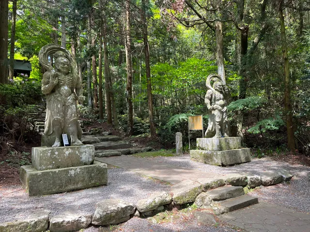 Lưỡng Tử Tự - Nhân Vương