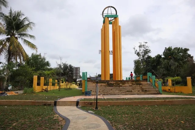 Tugu Khatulistiwa - خط الاستواء - Equator , Lipat Kain, Kampar
