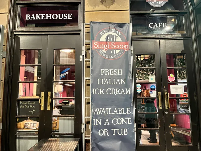 Singl-end Merchant City