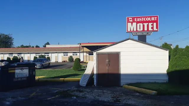 Eastcourt Motel