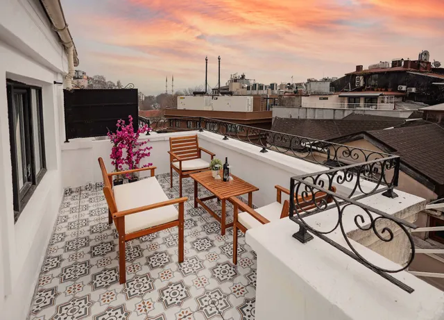 Selvese Suites, Serviced Living in Galata