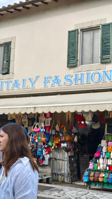 Italy Fashion Ponto de Encontro