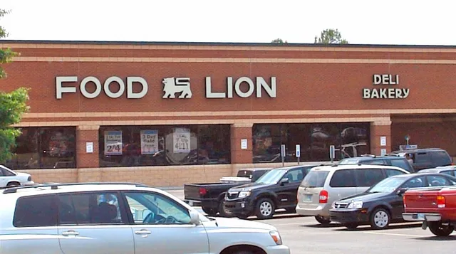 Broad River Shopping Center