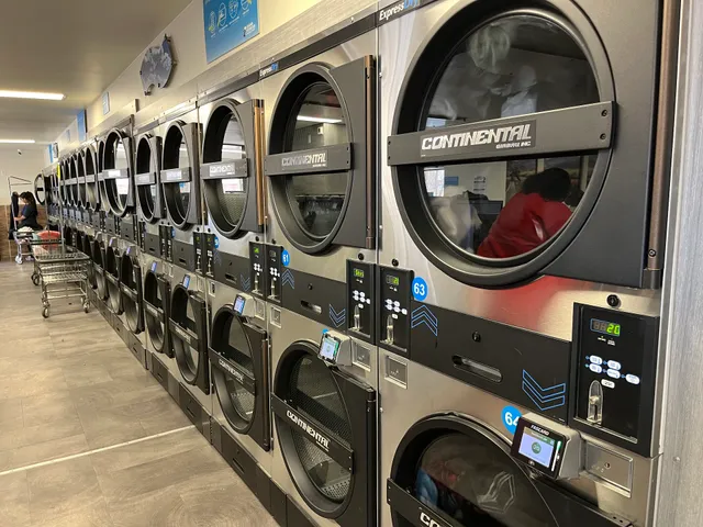 Evans Laundry and Wash Dry Fold Drop Off Service