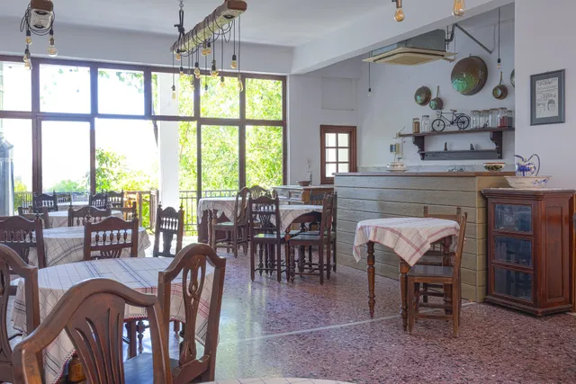 Ταβέρνα "Ο Λεφτέρης"