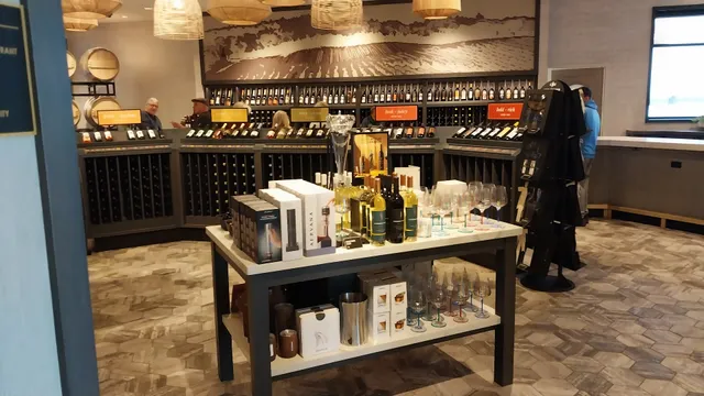 Cooper’s Hawk Winery & Restaurant