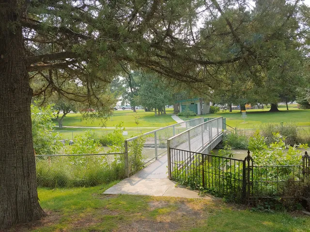 Mary L Gooding Memorial Park