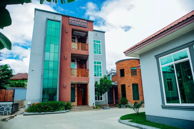 MARONA CITY HOTEL