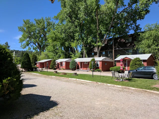 Garden Cottages Motel