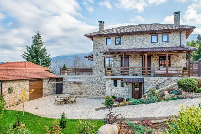 Ανώτοπος φιλοξενίας