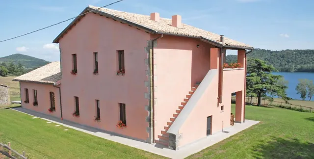 Agriturismo Lago di Mezzano