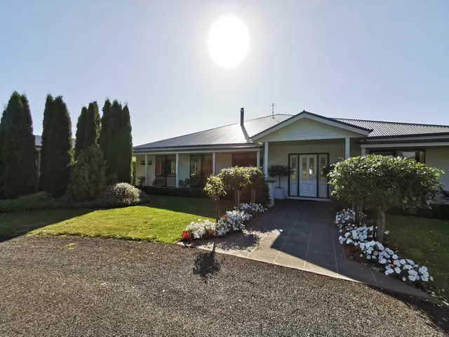 Cradle at Casa Blanca Country Retreat