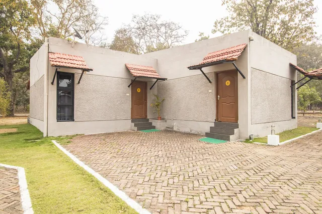 Kanha Kiskindha Resort