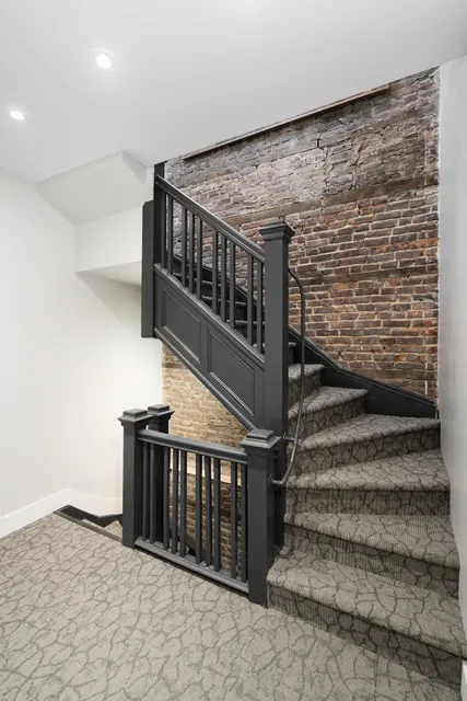 Francois Denis Apartments