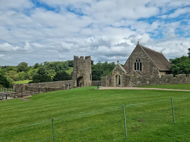 Farleigh Hungerford Castle