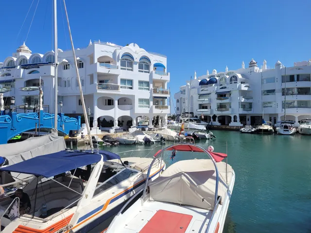 Laser Island Benalmádena