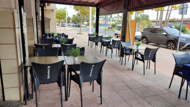 Cerveceria La Caña - Tapas y Raciones