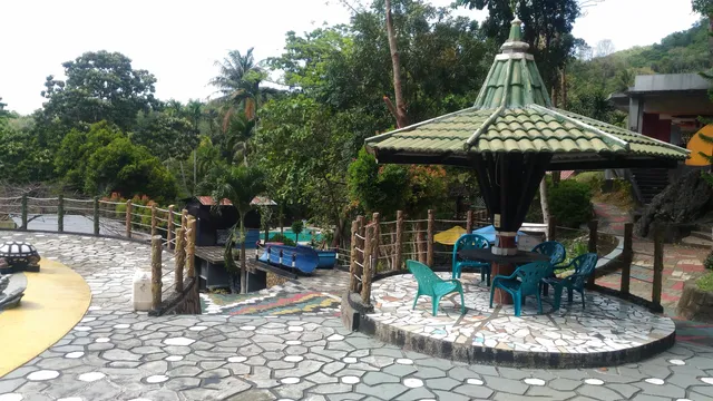 Mataie Hillside Adventure & Water Park